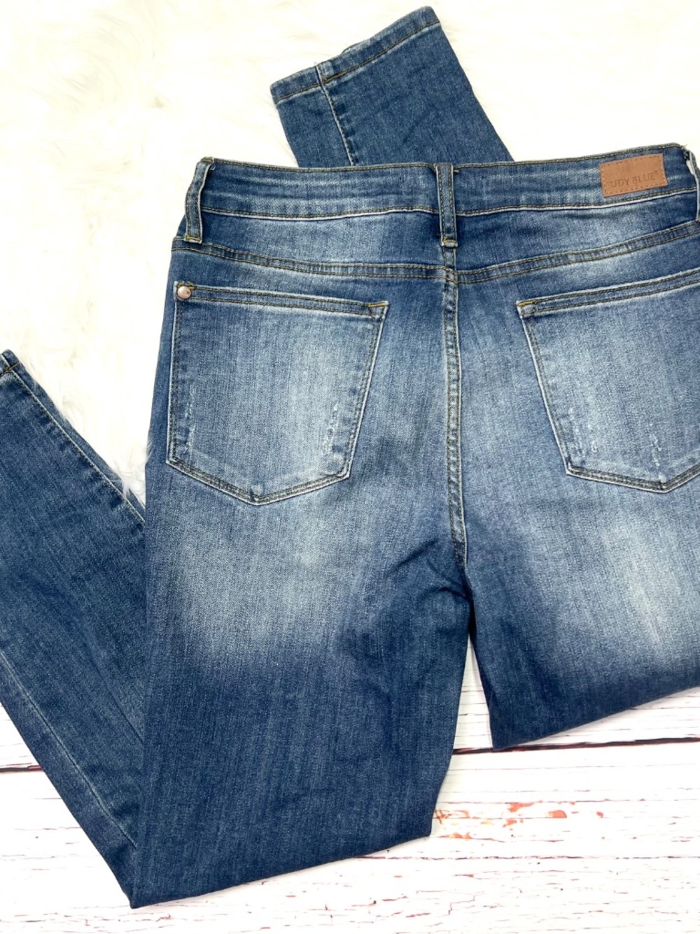 👖|•JUDY BLUE•| Relaxed Fit Jeans Size 30👖 - Picture 2 of 7